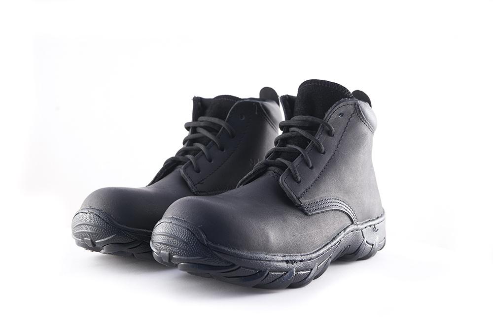 BOTAS DE CUERO MAXGUARD 42